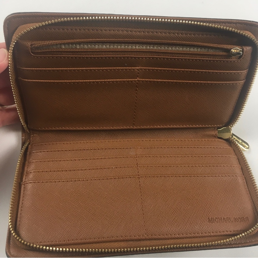 Michael Kors brown and gold zip close wallet - Picture 7 of 8